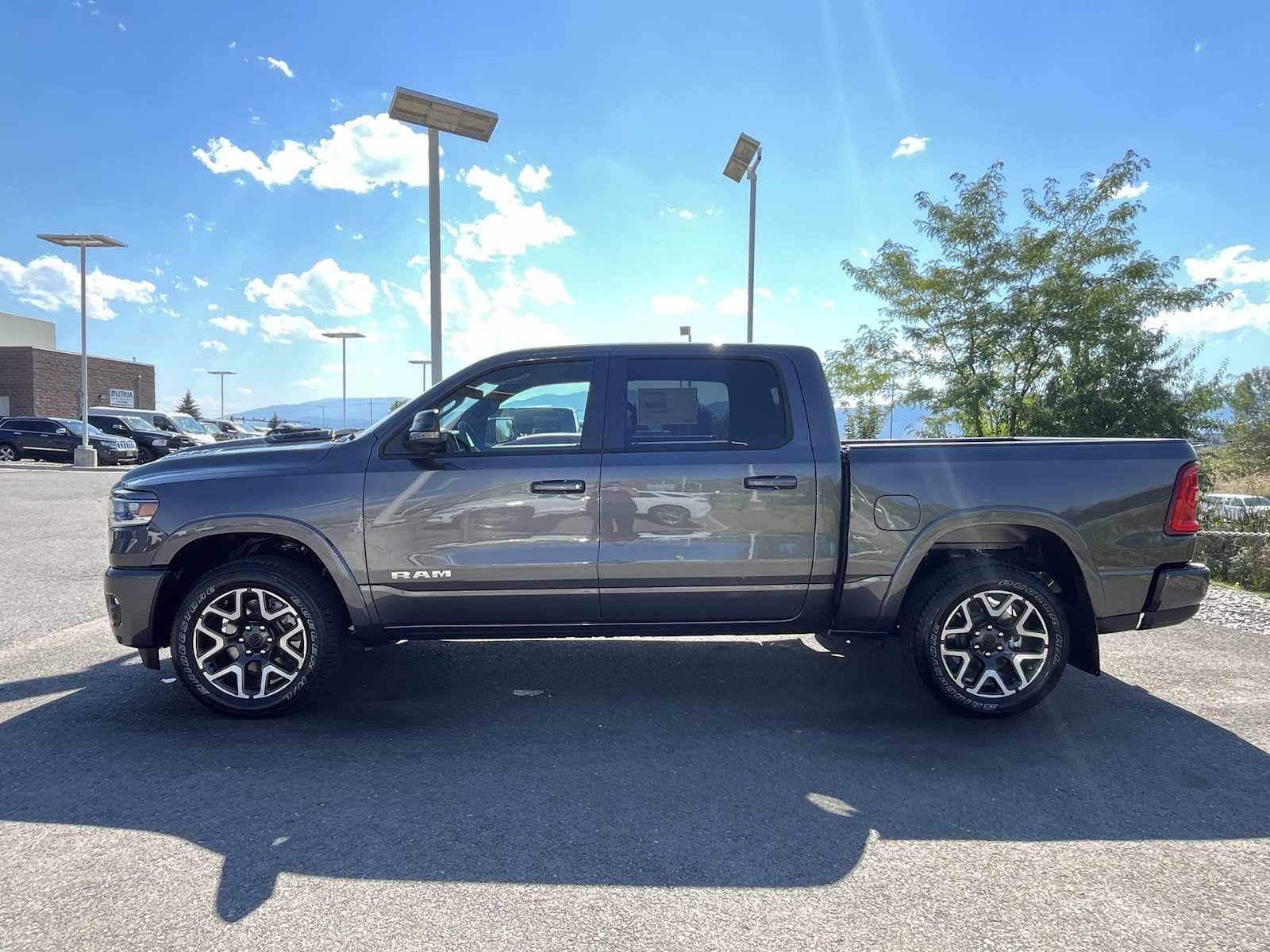 Thumbnail: 2026 RAM 1500 - 3