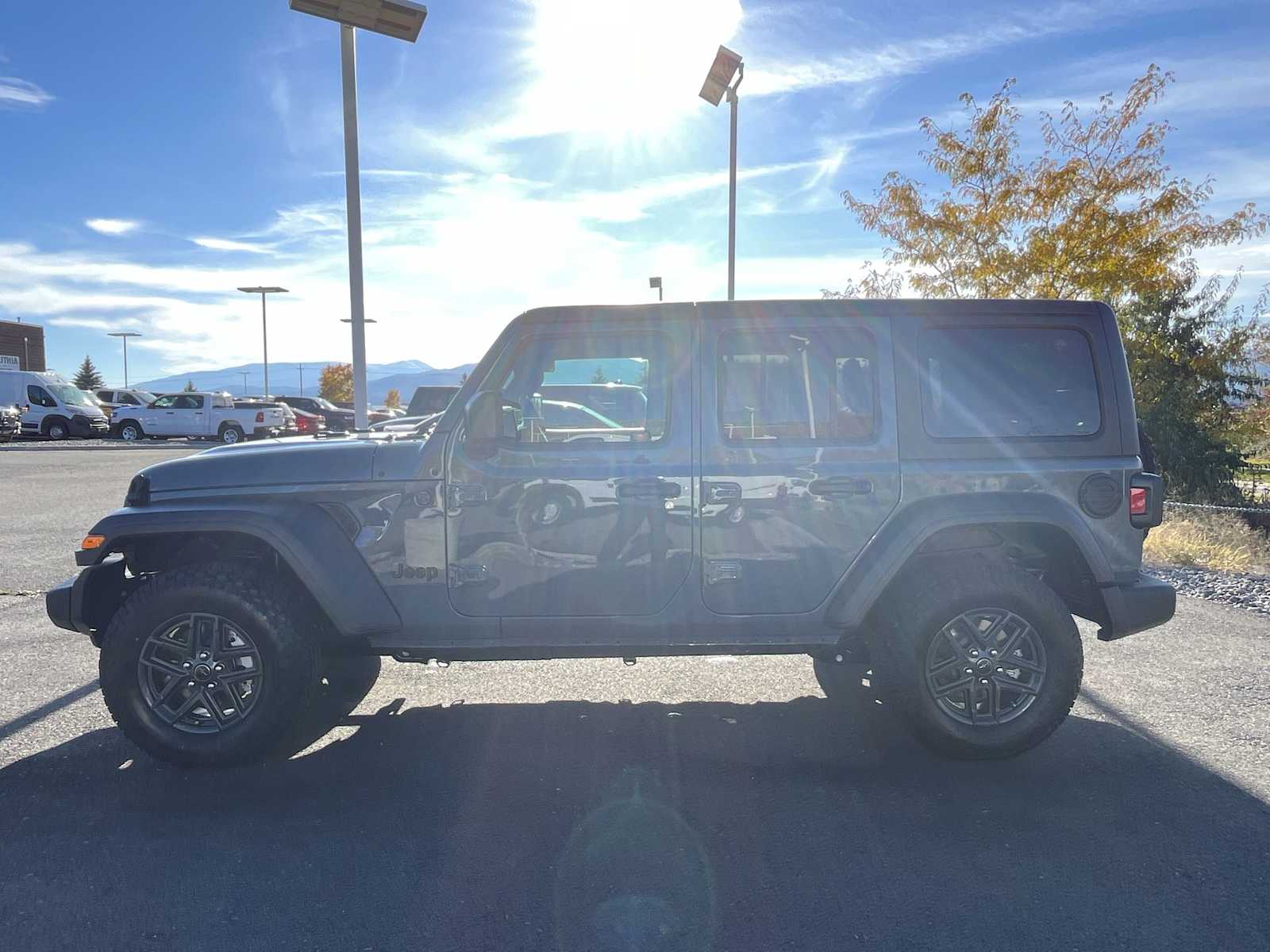 Thumbnail: 2026 Jeep Wrangler - 3