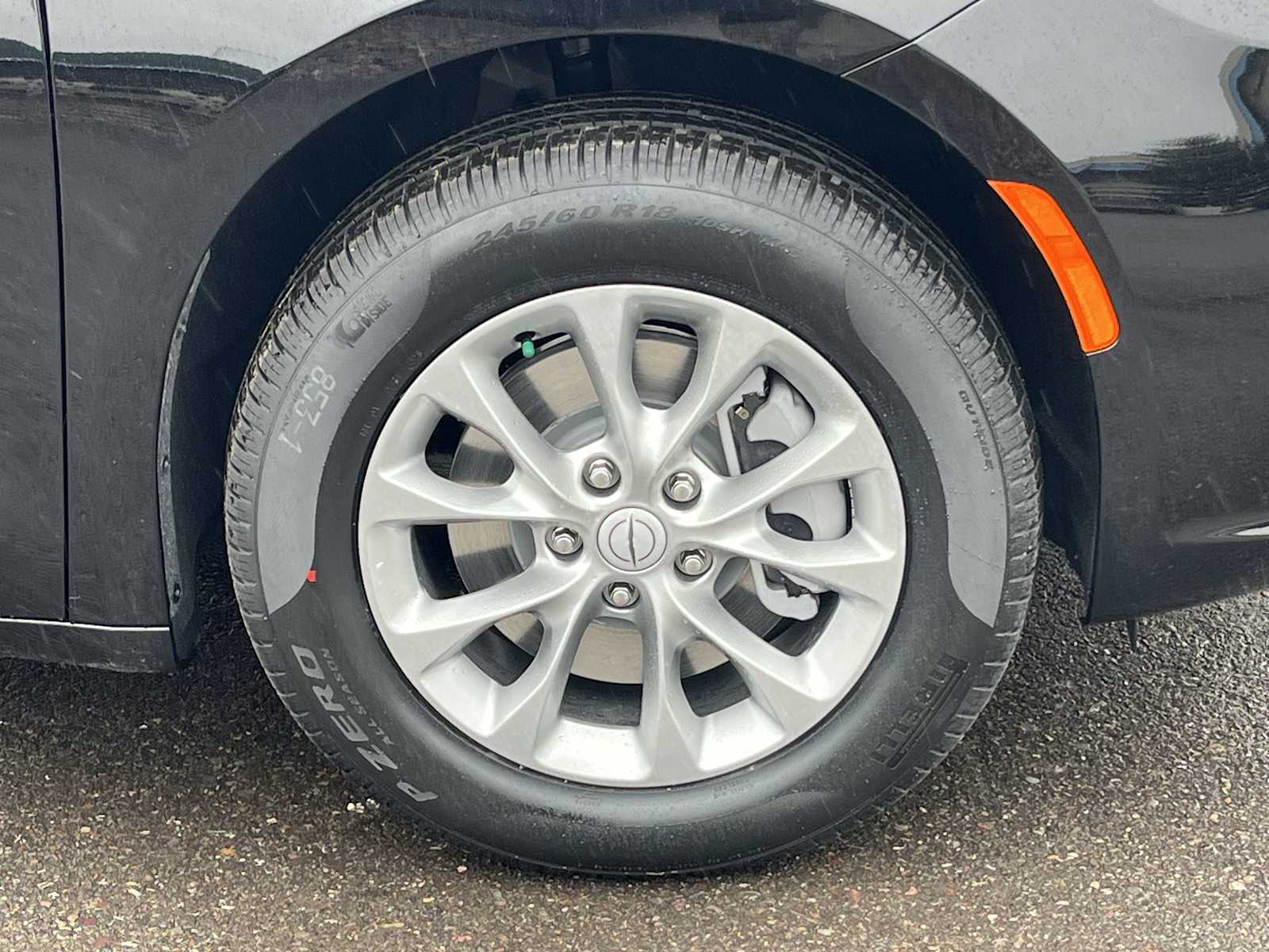 Thumbnail: 2026 Chrysler Pacifica - 8