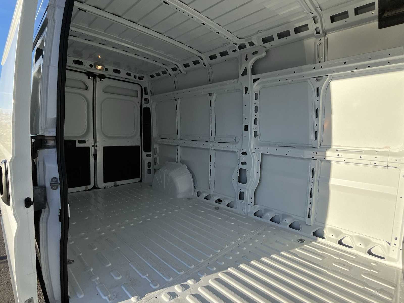 2025 RAM ProMaster 3500 13
