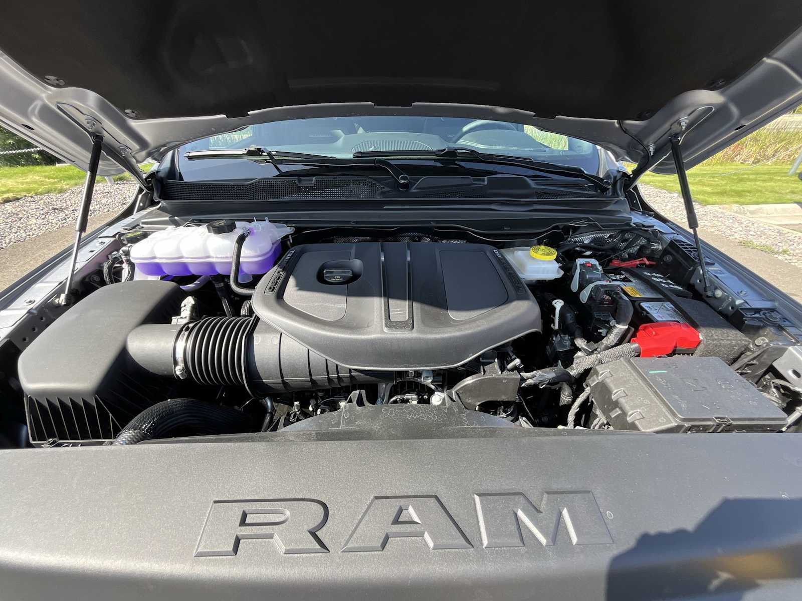 Thumbnail: 2026 RAM 1500 - 9