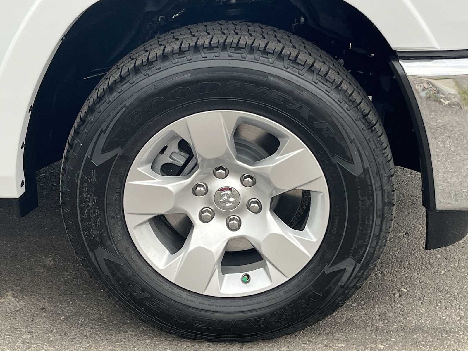 Thumbnail: 2025 RAM 1500 - 8