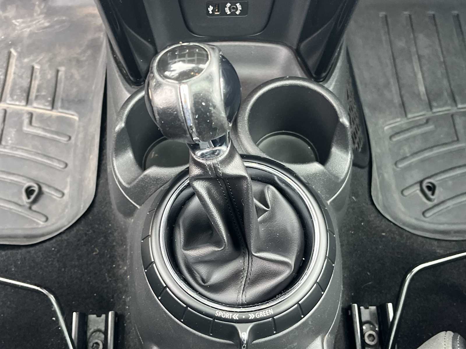 Thumbnail: 2014 MINI Cooper Hardtop - 17