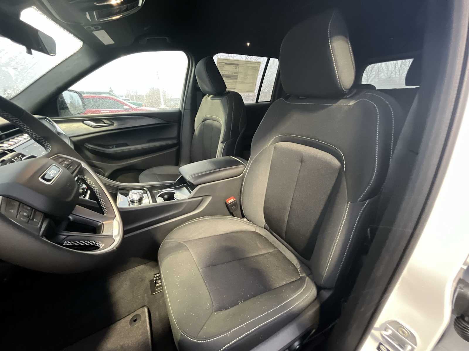 Thumbnail: 2025 Jeep Grand Cherokee - 11