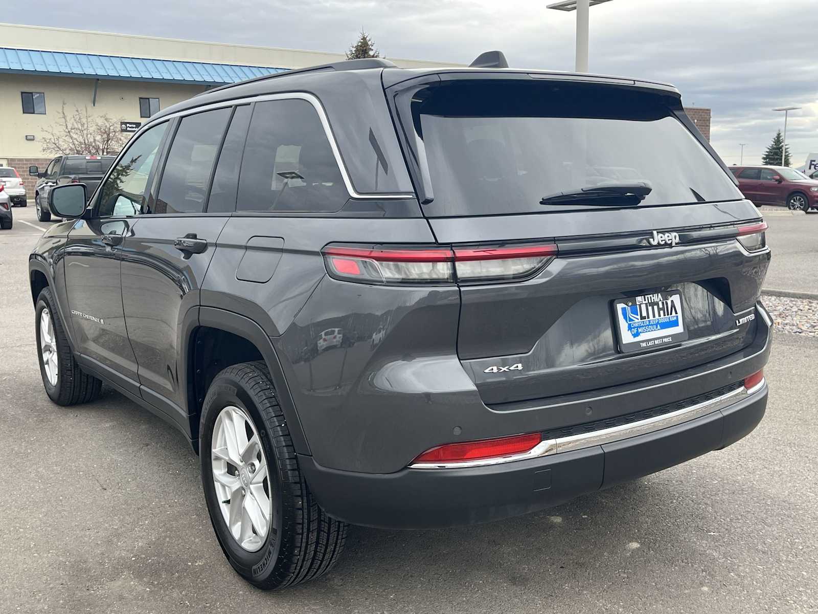 Thumbnail: 2025 Jeep Grand Cherokee - 4
