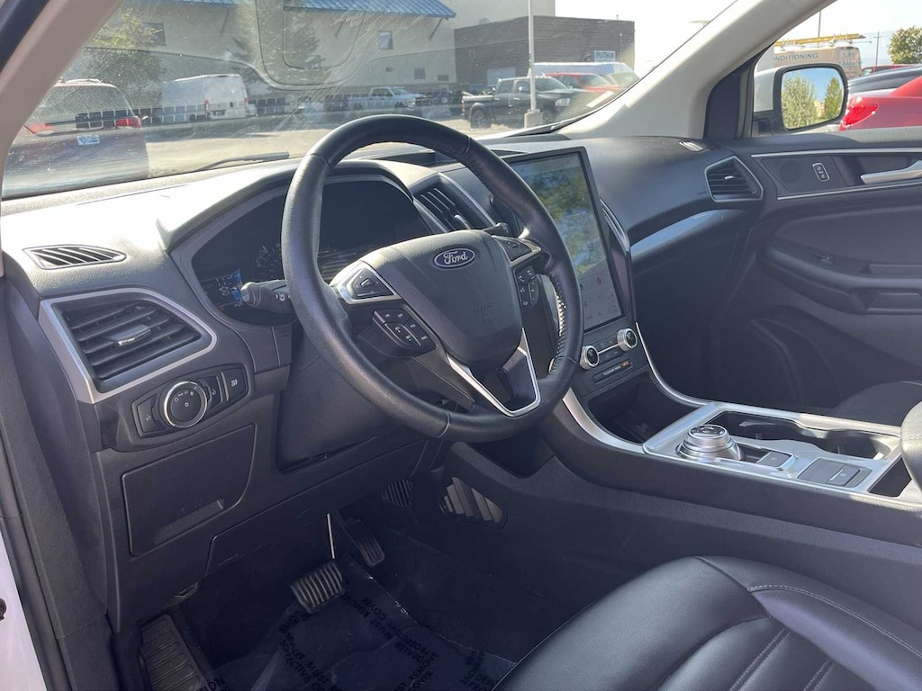 Used 2024 Ford Edge  SUV