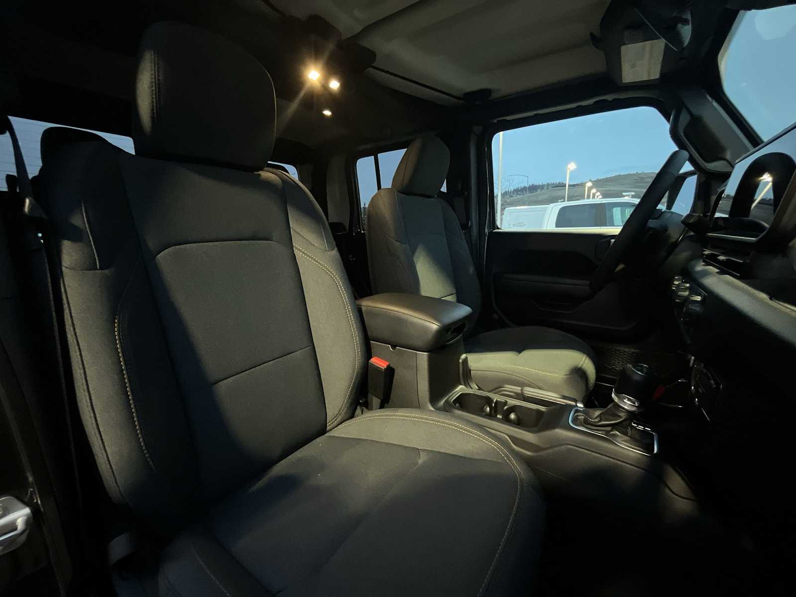 Thumbnail: 2026 Jeep Gladiator - 14