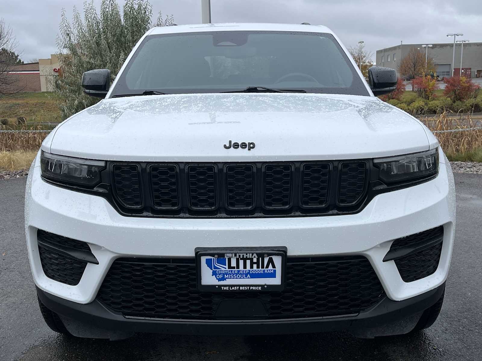 Thumbnail: 2023 Jeep Grand Cherokee - 6