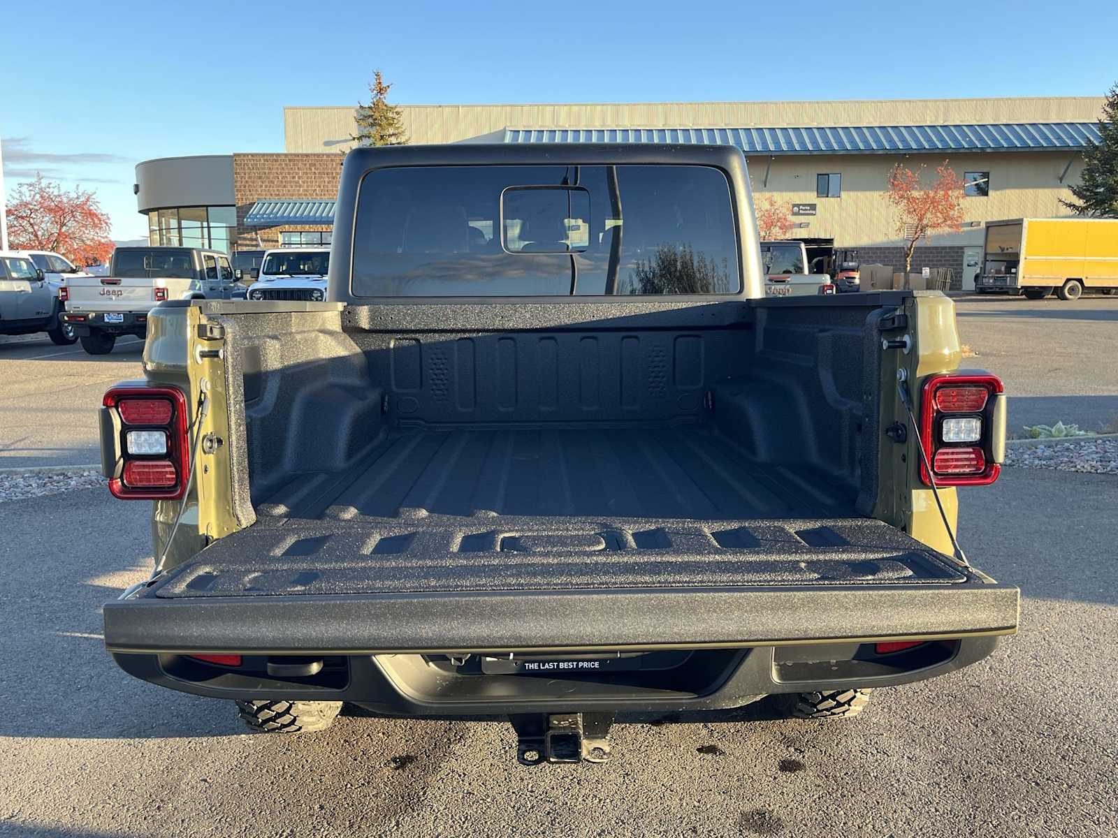 Thumbnail: 2026 Jeep Gladiator - 19