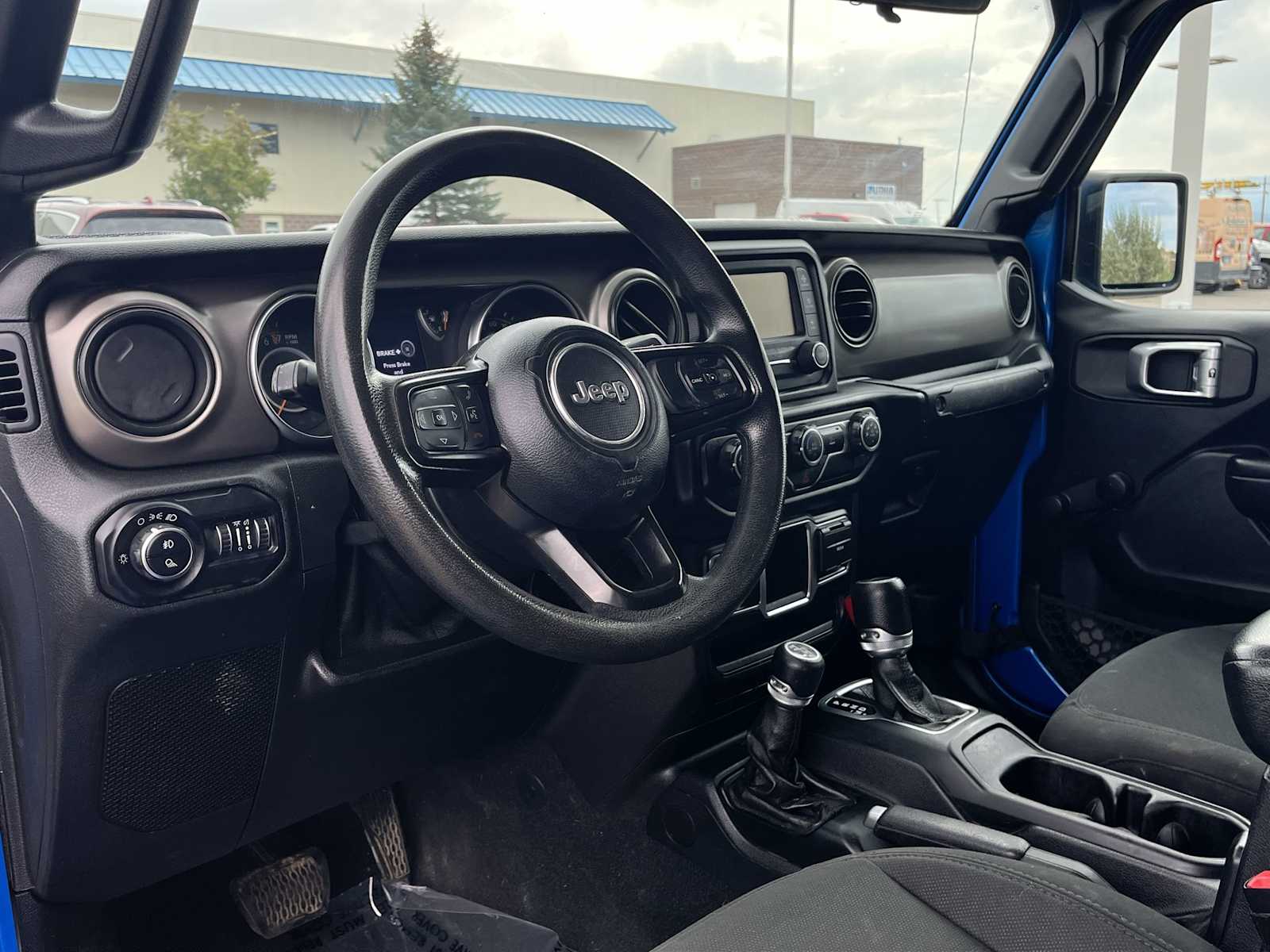 2021 Jeep Gladiator Sport photo 2