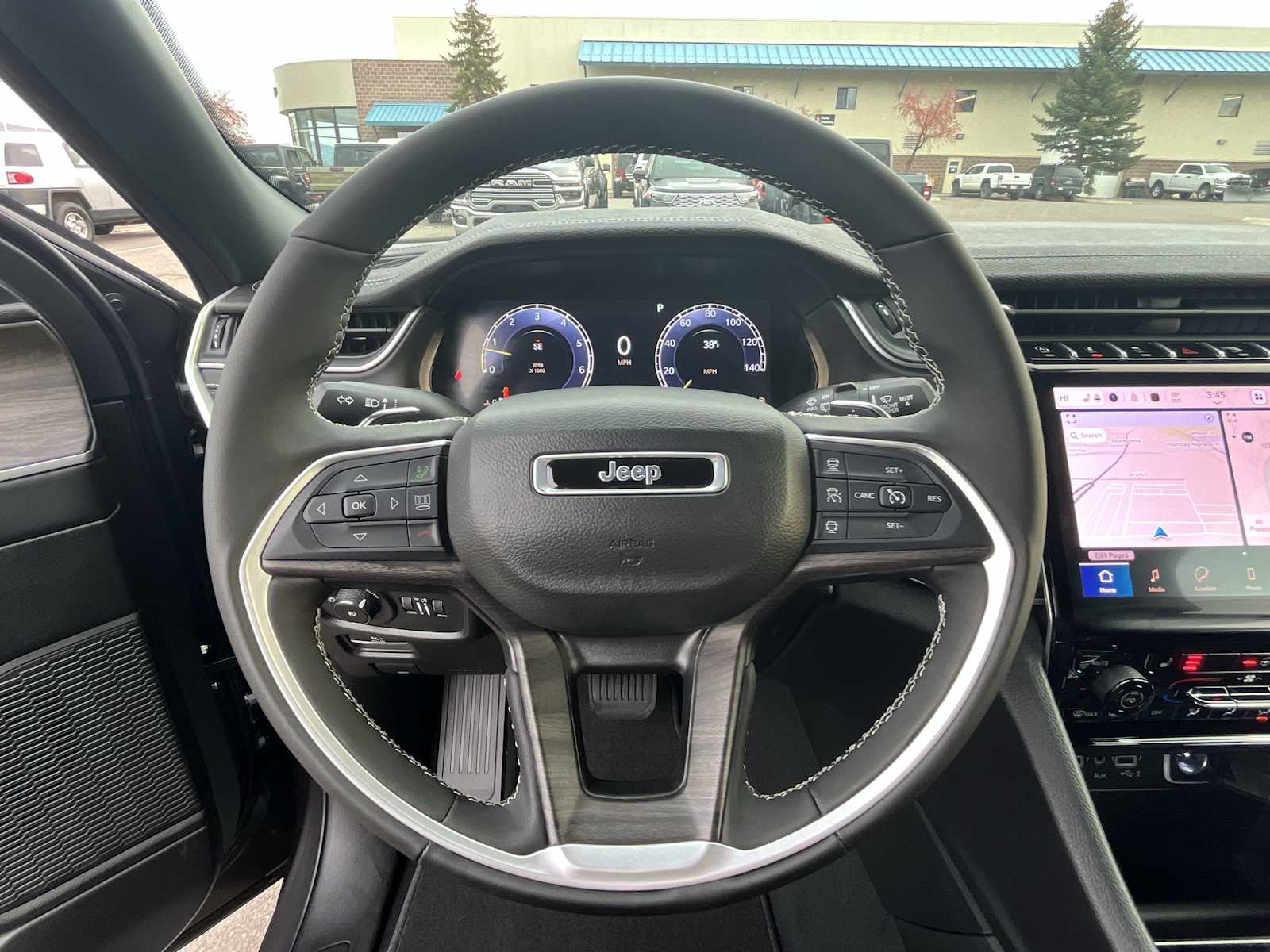 Thumbnail: 2025 Jeep Grand Cherokee - 15