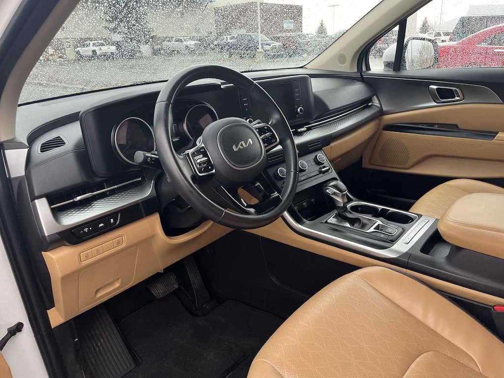 Used 2022 Kia Carnival LXS MPV
