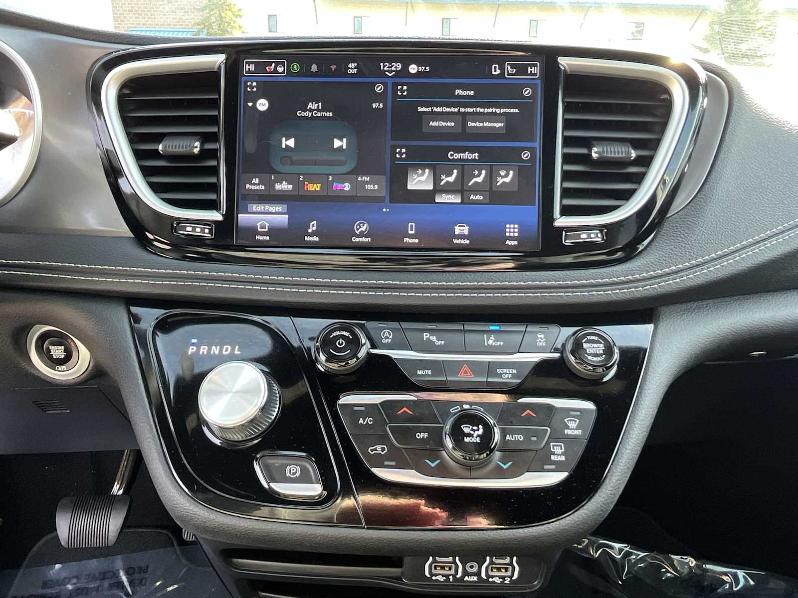 Thumbnail: 2025 Chrysler Pacifica - 16