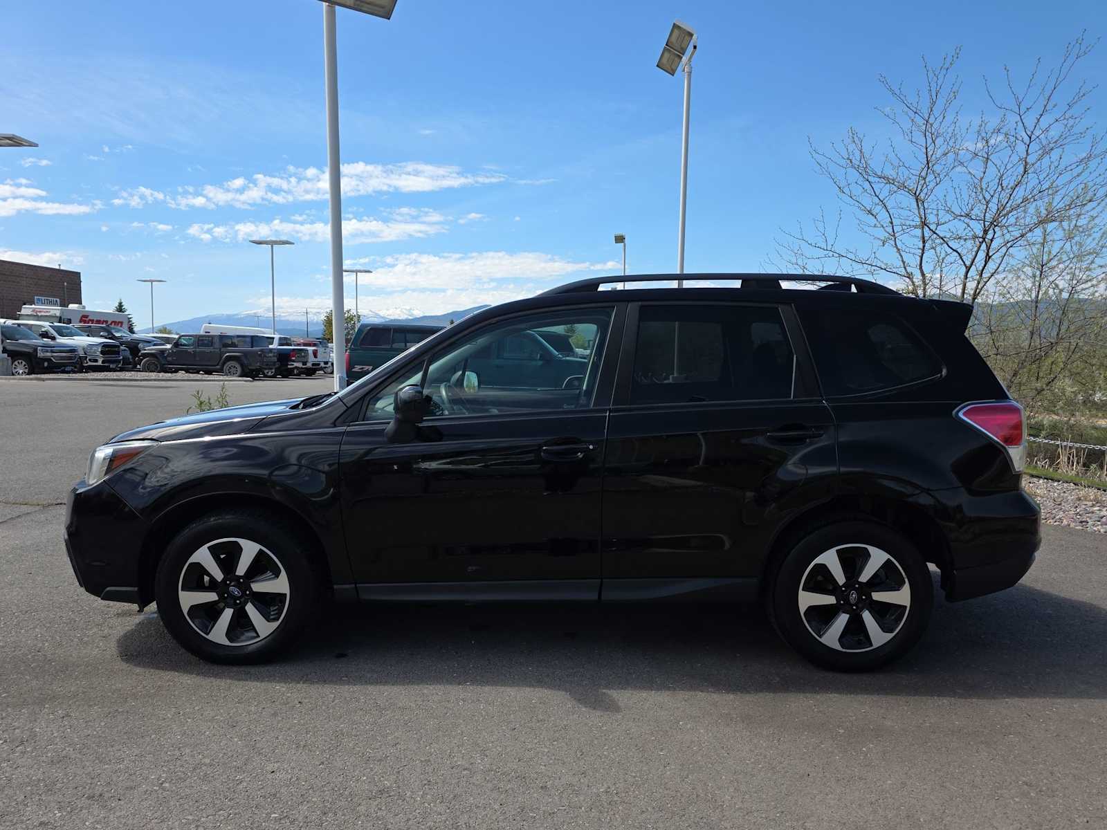 Thumbnail: 2017 Subaru Forester - 3