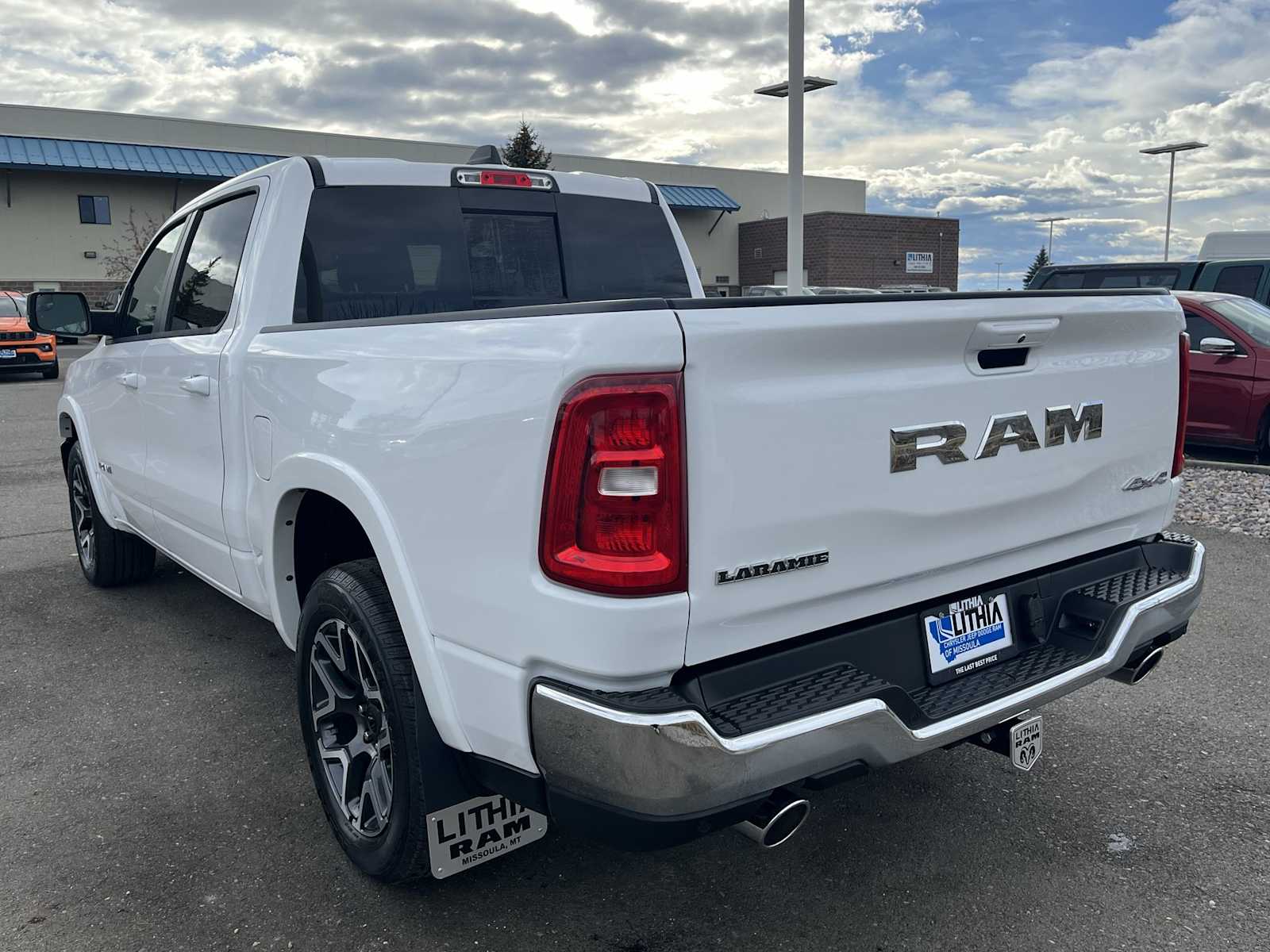 Thumbnail: 2026 RAM 1500 - 4