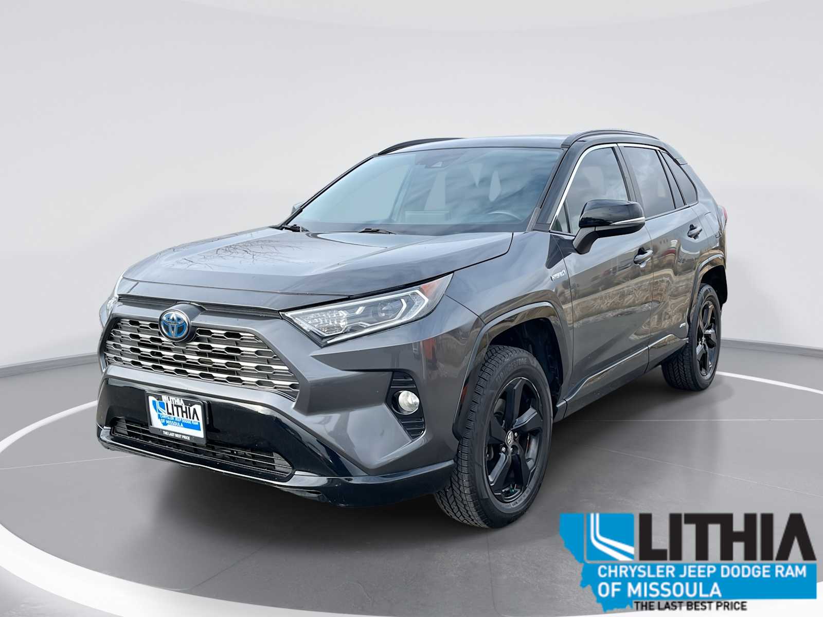 Thumbnail: 2020 Toyota RAV4 - 1