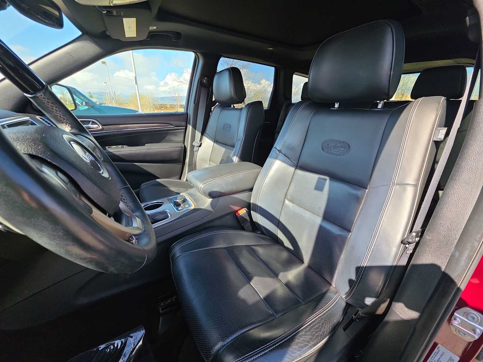 Thumbnail: 2017 Jeep Grand Cherokee - 11