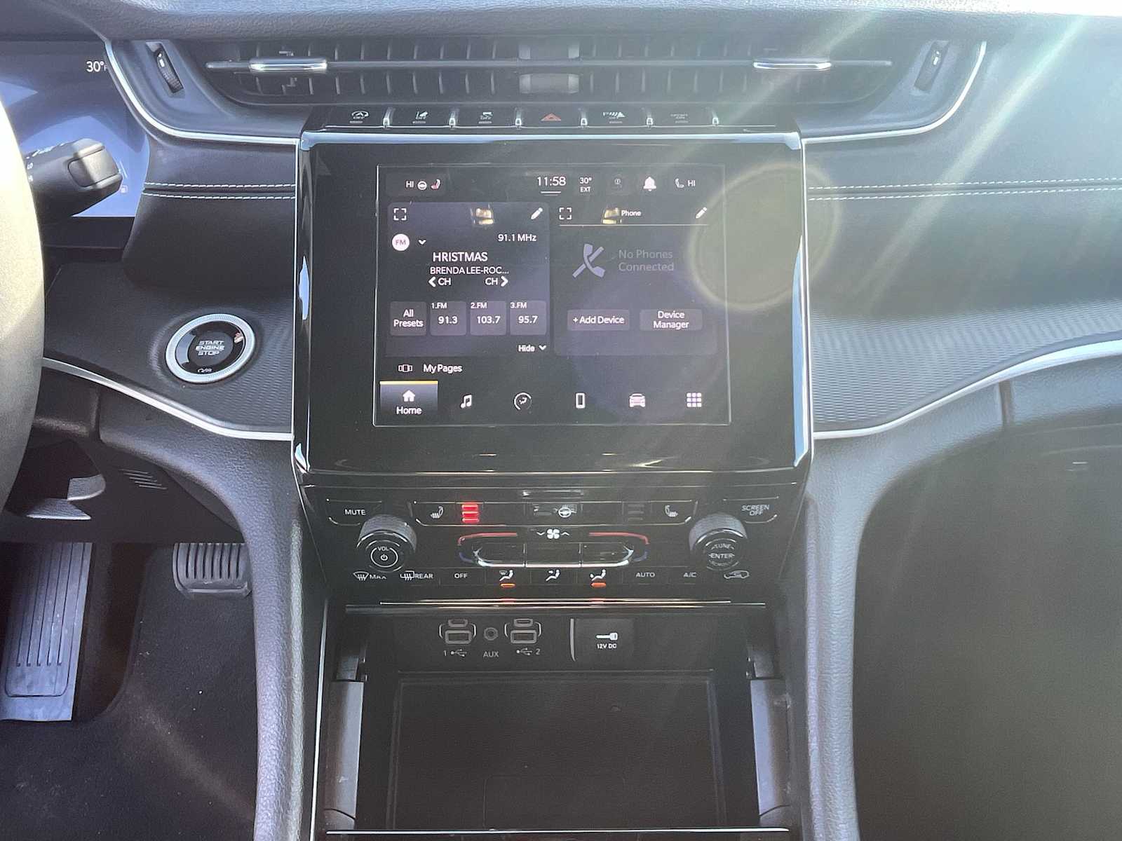 Thumbnail: 2023 Jeep Grand Cherokee - 16