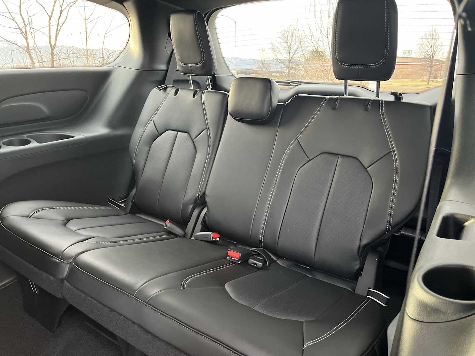 Thumbnail: 2026 Chrysler Pacifica - 22