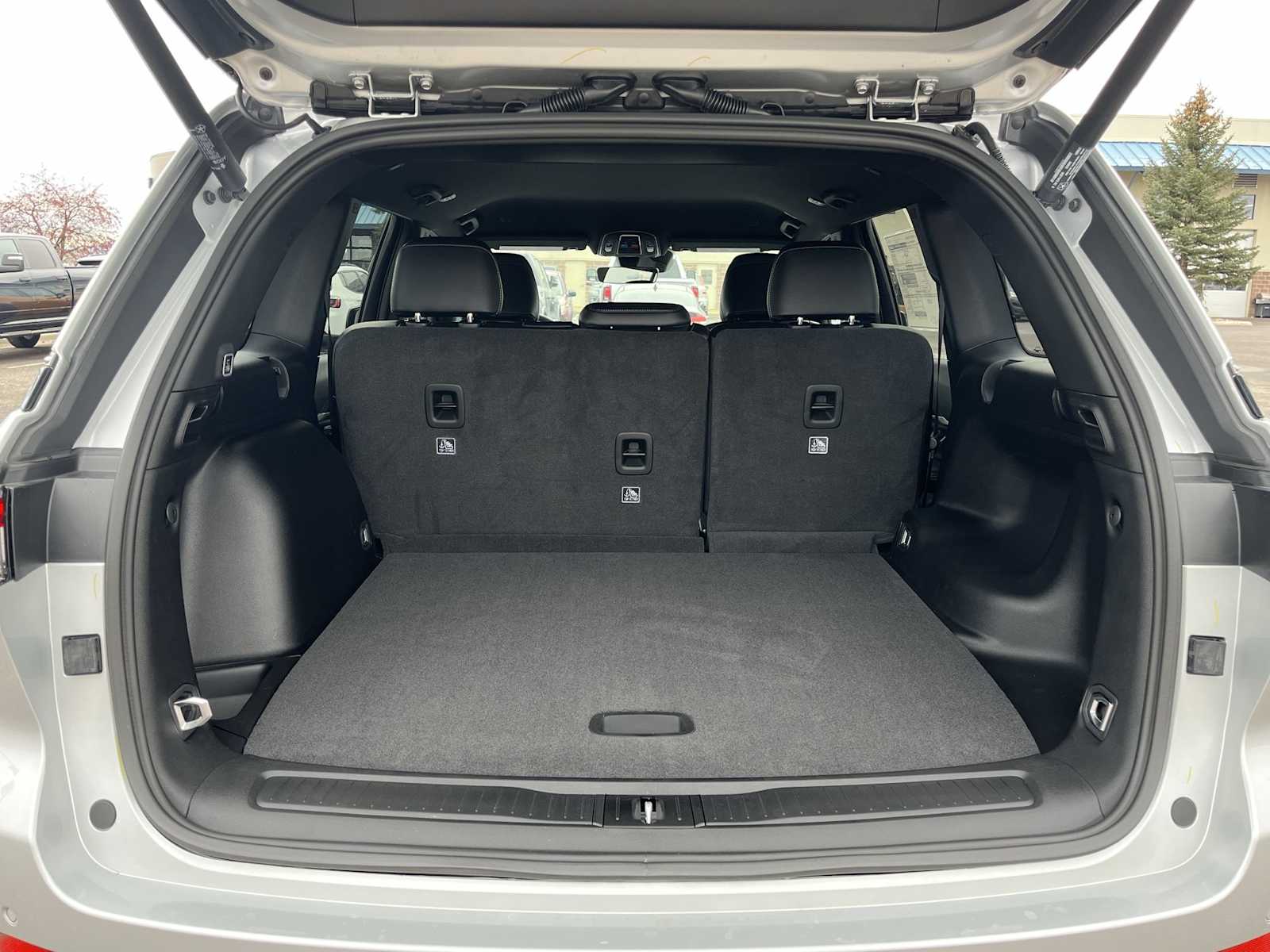 Thumbnail: 2026 Jeep Grand Cherokee - 19