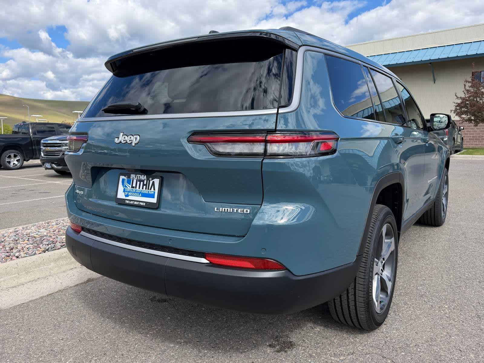 Thumbnail: 2026 Jeep Grand Cherokee - 12