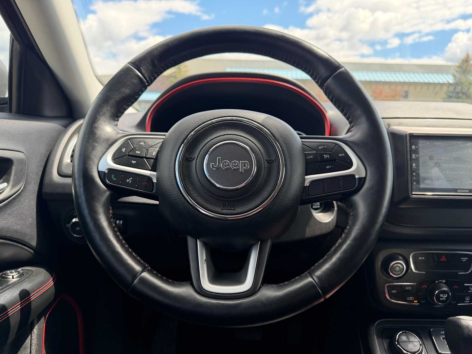 Thumbnail: 2018 Jeep Compass - 14