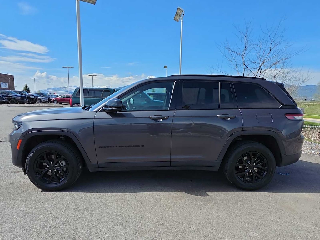 Certified 2024 Jeep Grand Cherokee Altitude SUV