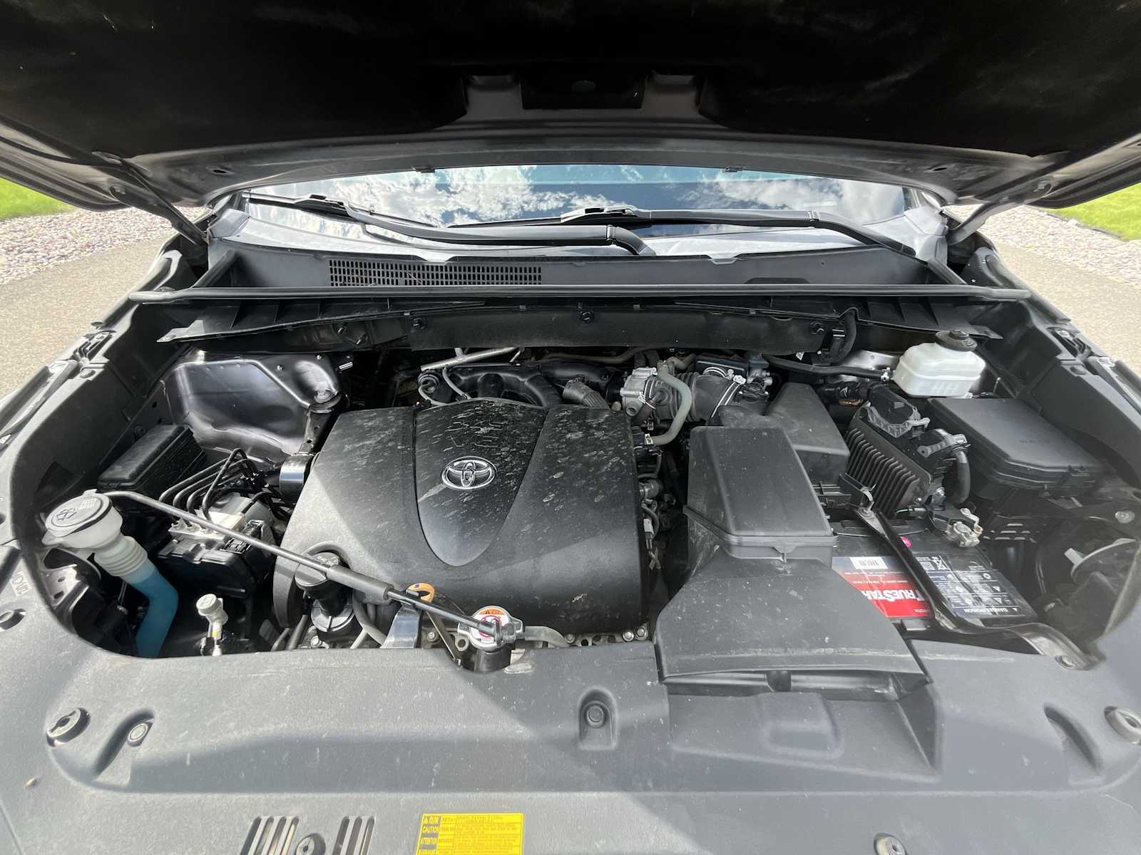 Thumbnail: 2019 Toyota Highlander - 9