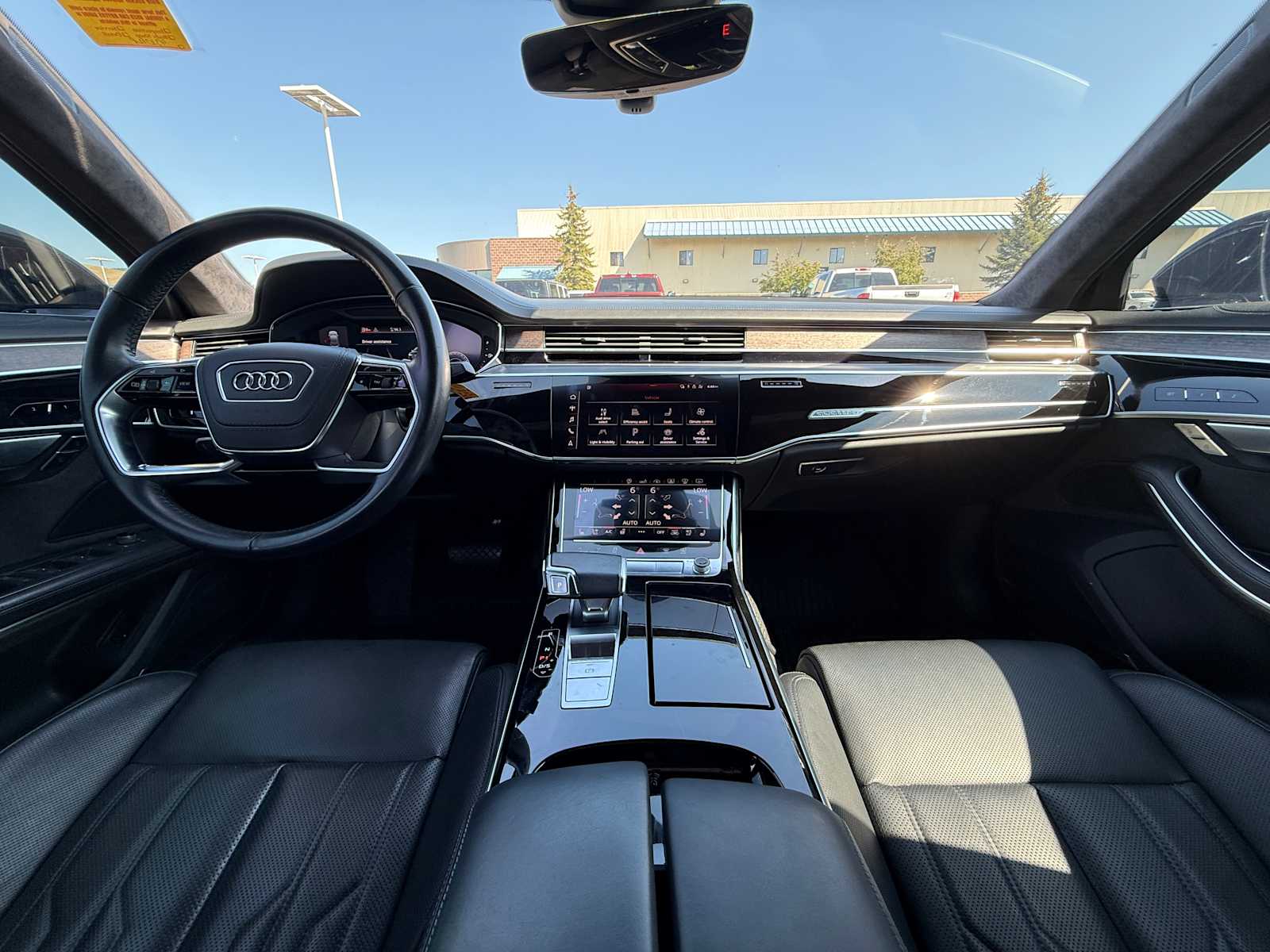 Thumbnail: 2020 Audi A8 - 25