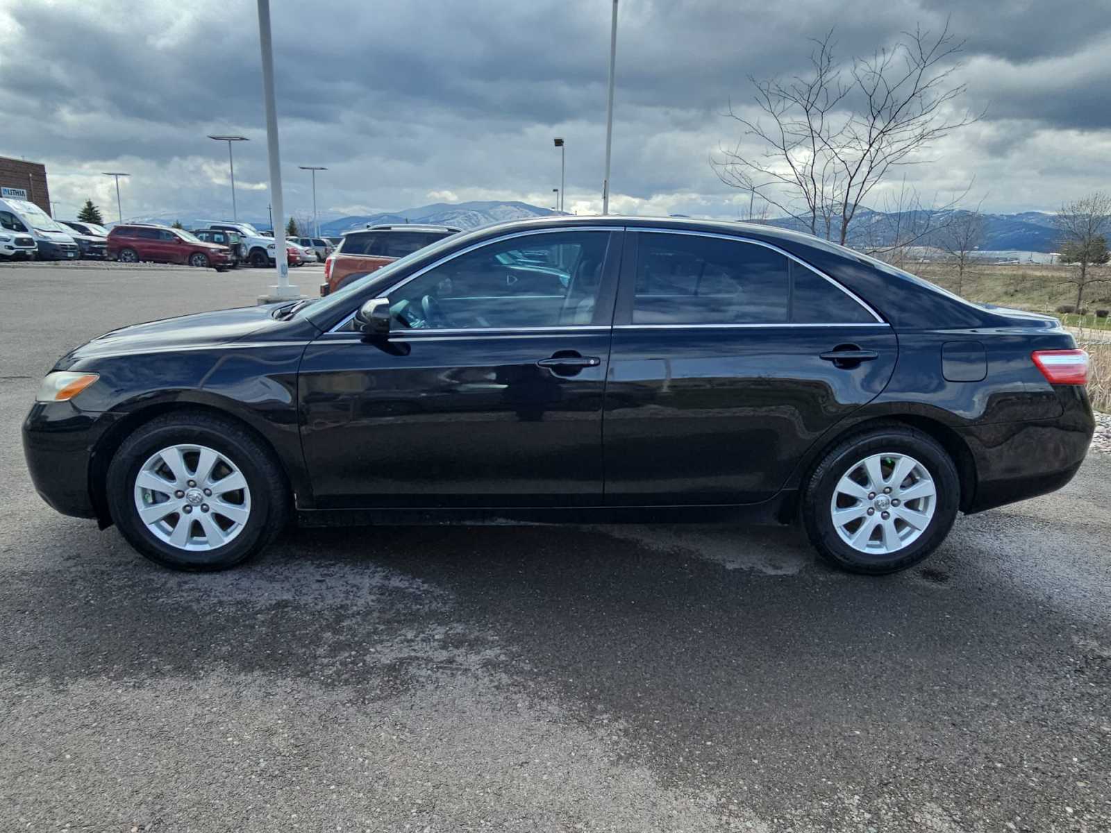 2009 Toyota Camry XLE 3