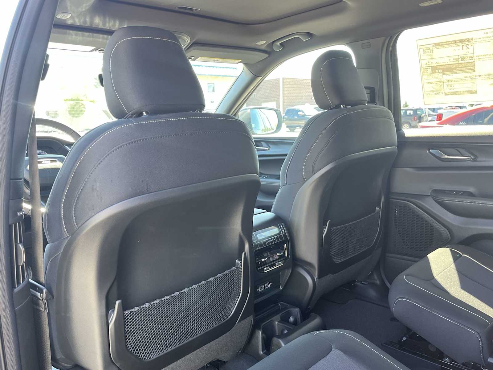 Thumbnail: 2025 Jeep Grand Cherokee - 12