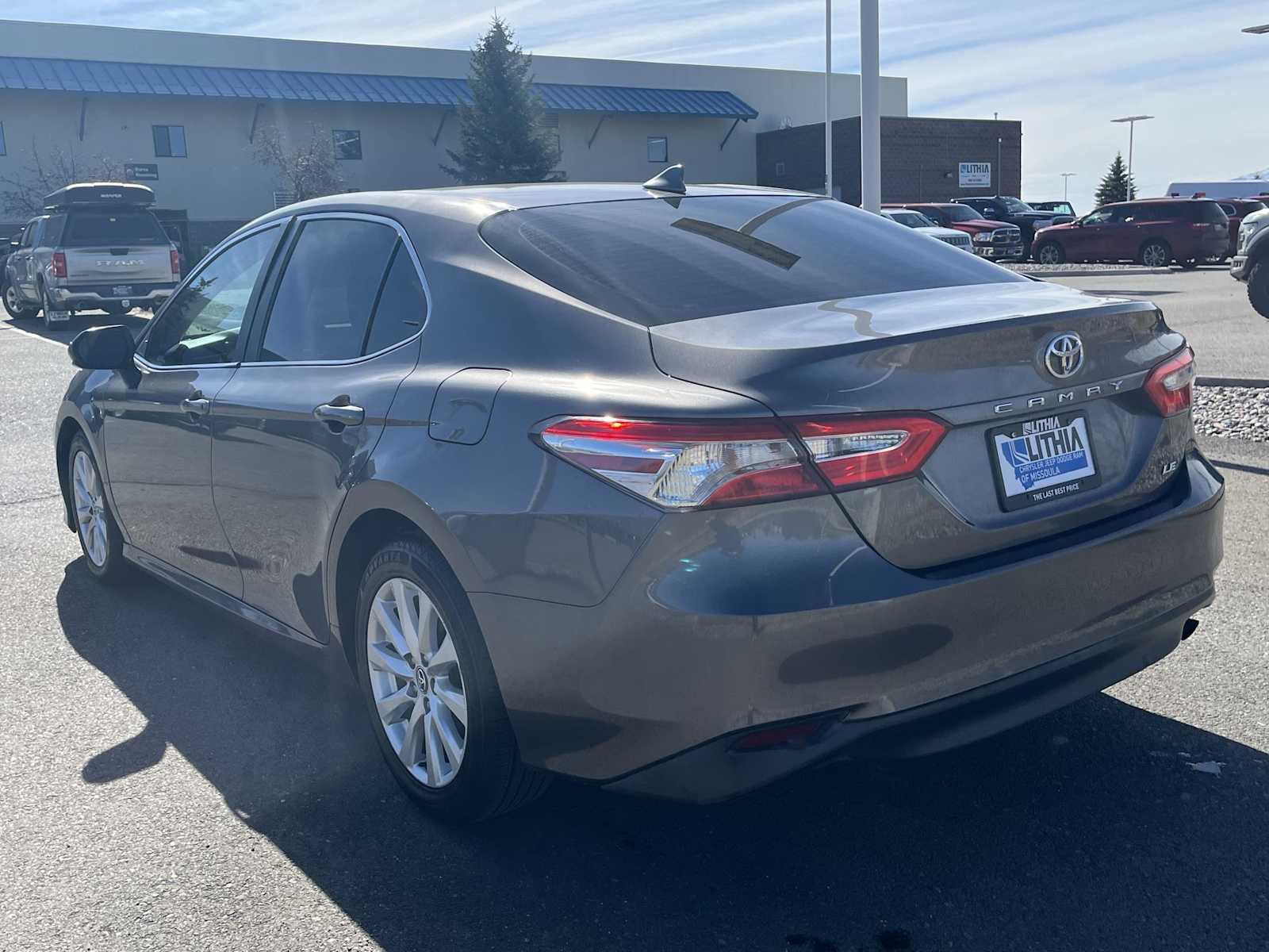 Thumbnail: 2019 Toyota Camry - 4