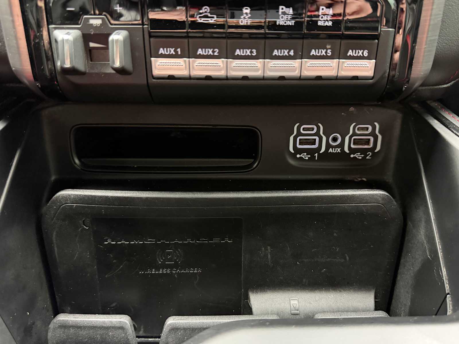 Thumbnail: 2021 RAM 1500 - 21