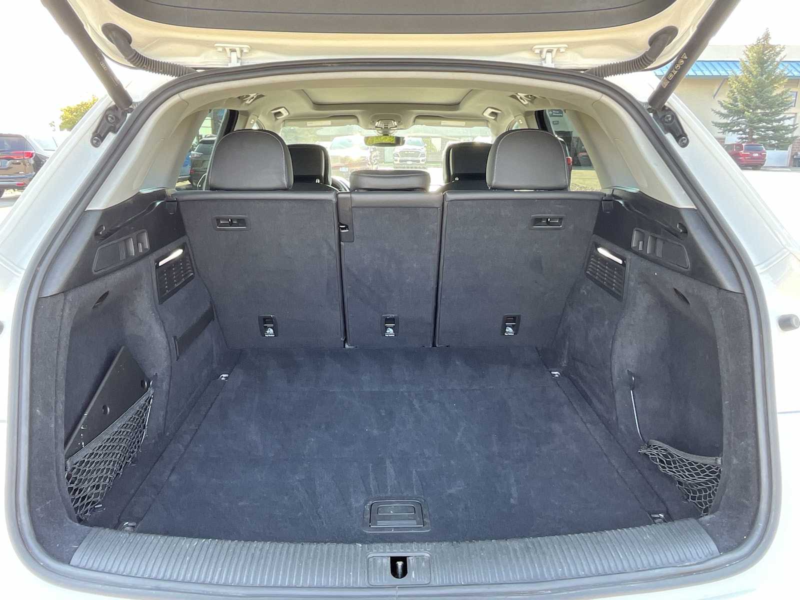 Thumbnail: 2023 Audi Q5 - 19