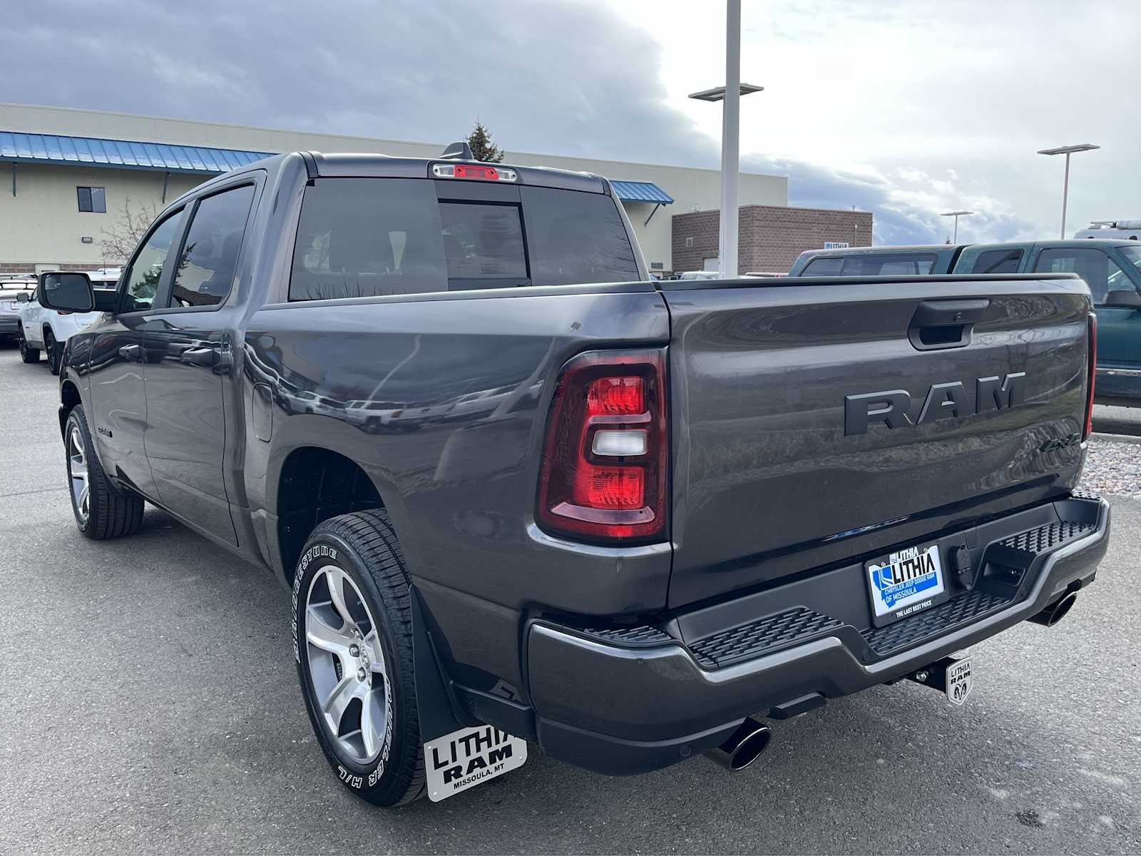 Thumbnail: 2026 RAM 1500 - 4
