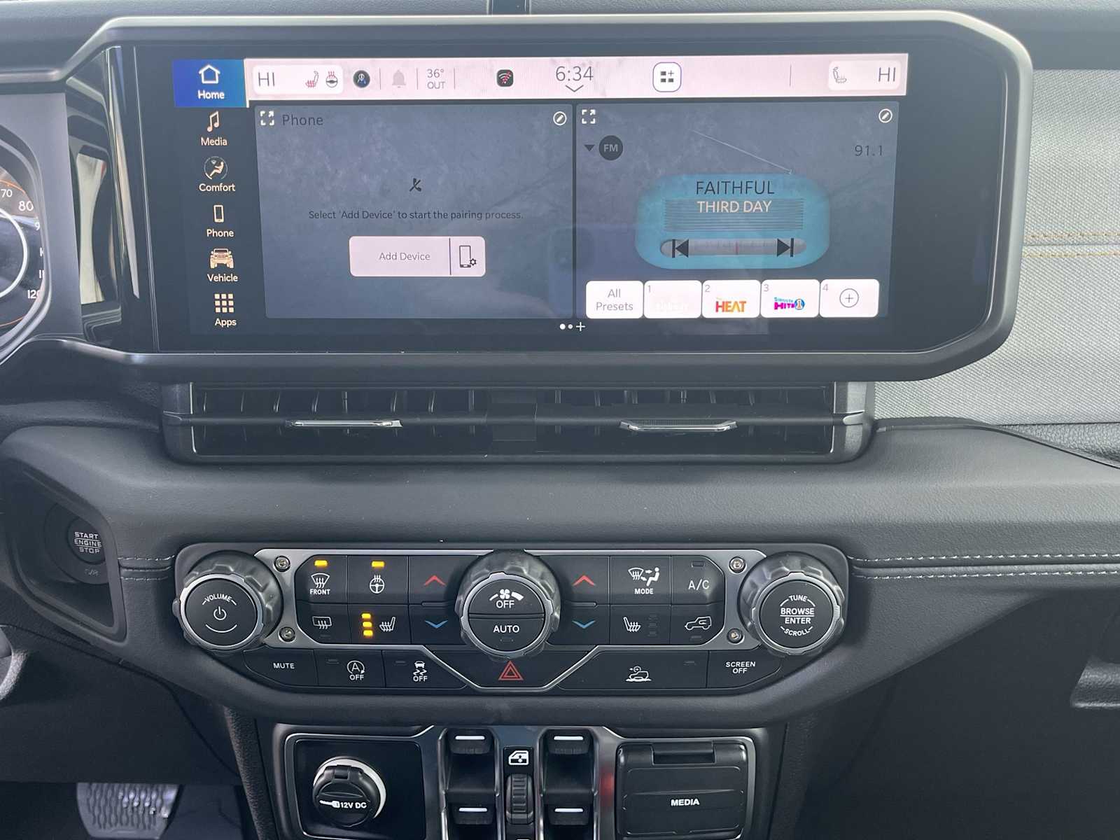 Thumbnail: 2026 Jeep Wrangler - 16