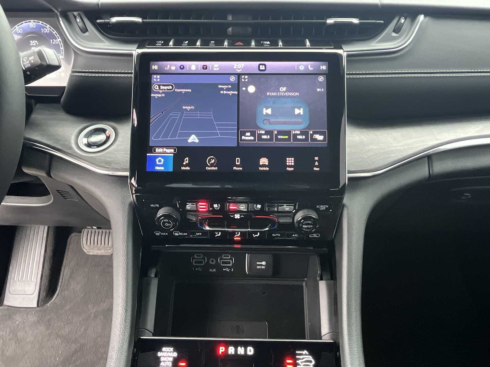 Thumbnail: 2025 Jeep Grand Cherokee L - 16