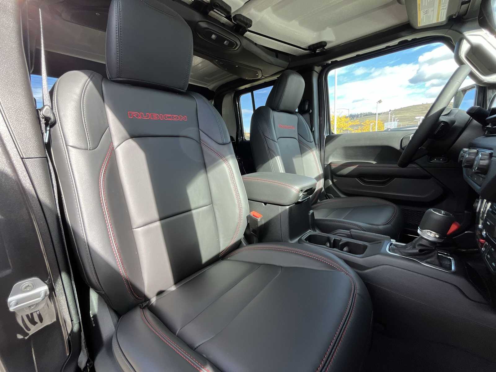 Thumbnail: 2025 Jeep Gladiator - 14