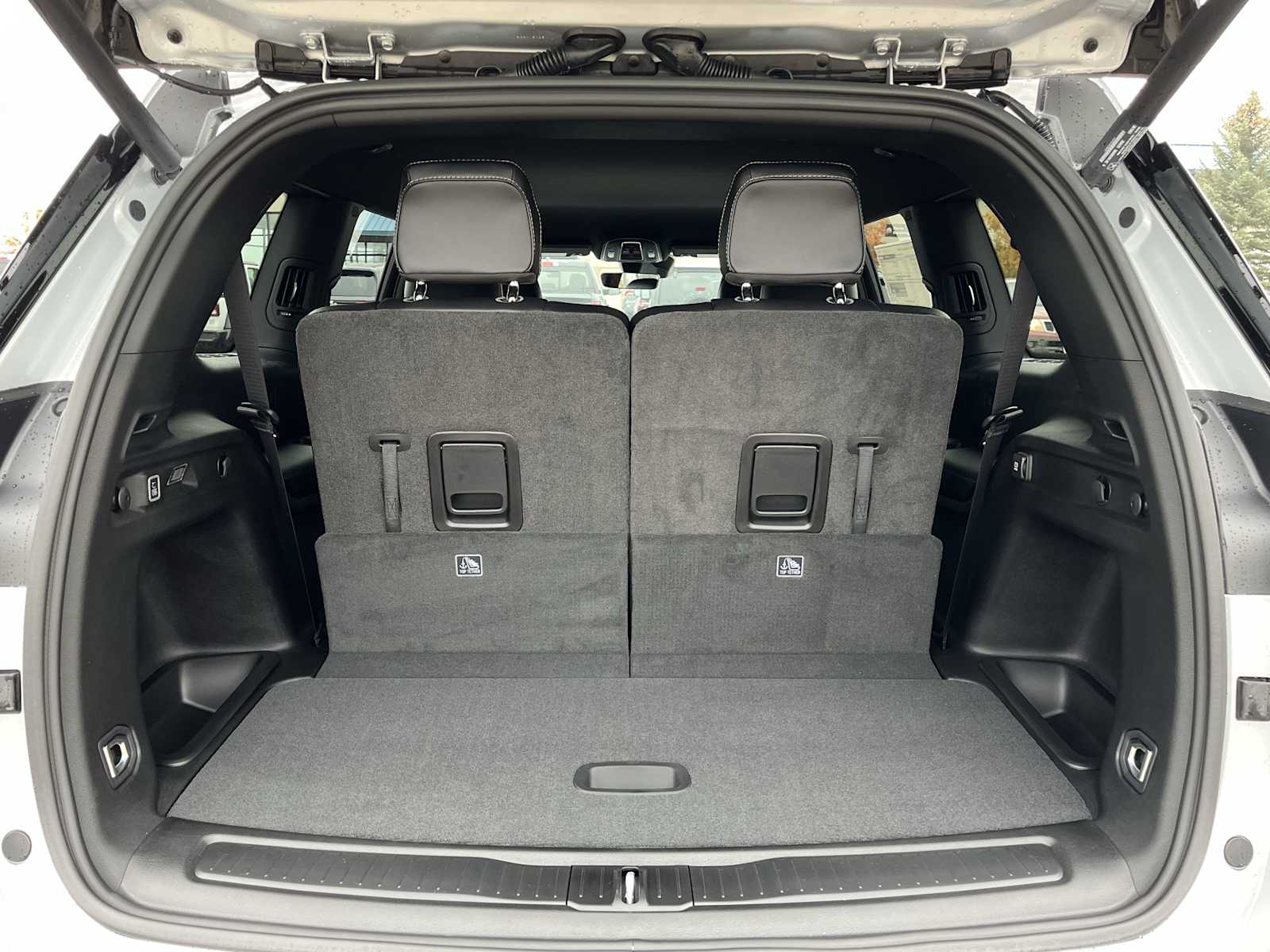 Thumbnail: 2025 Jeep Grand Cherokee - 19