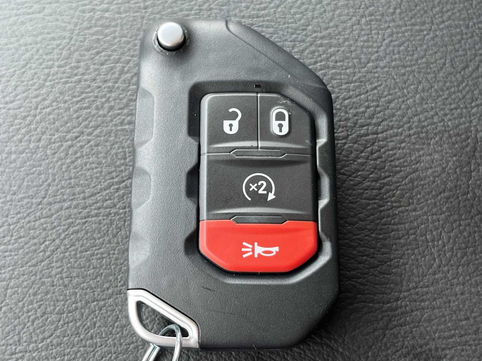 Thumbnail: 2025 Jeep Gladiator - 20