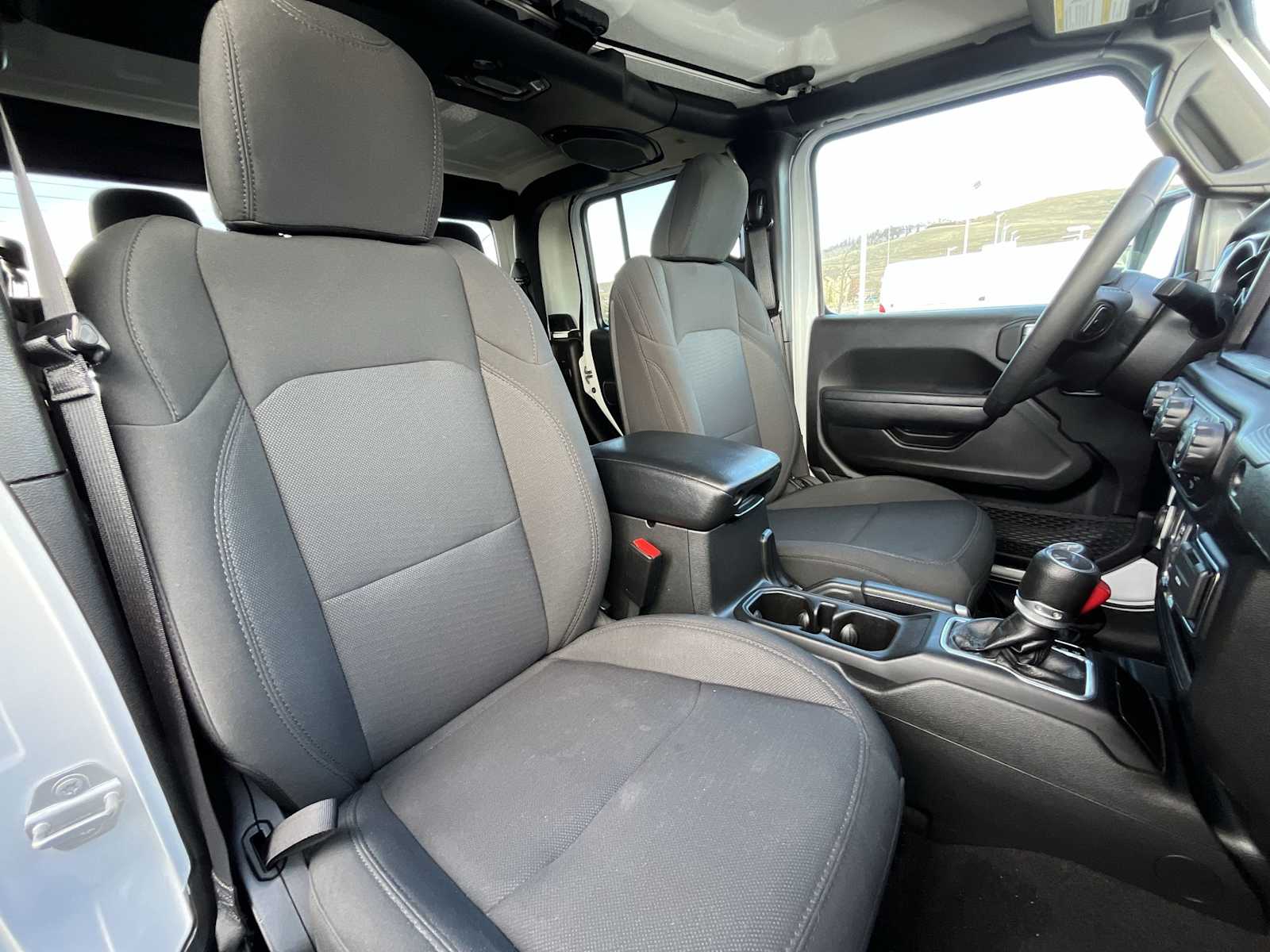 Thumbnail: 2023 Jeep Gladiator - 14