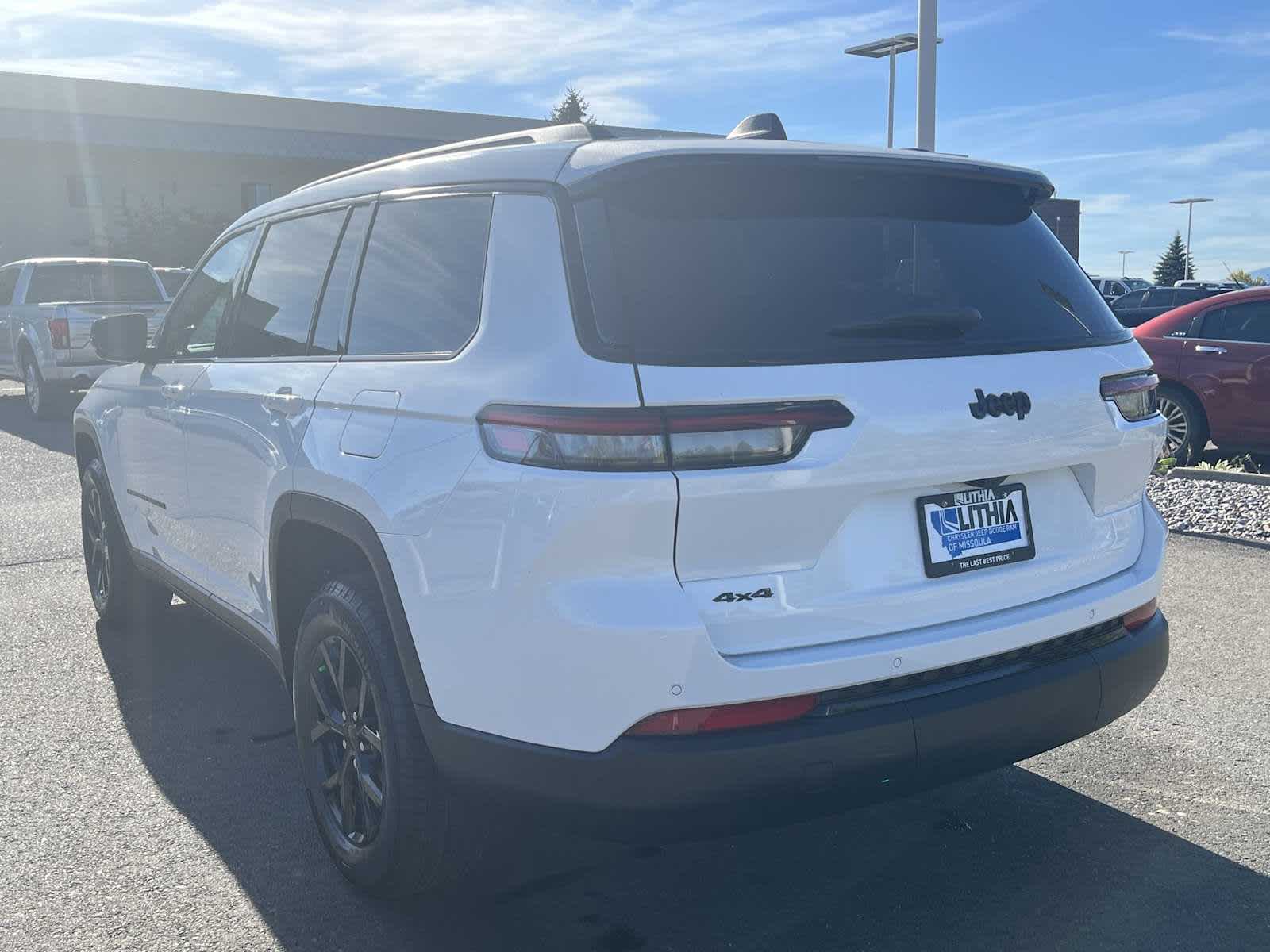 Thumbnail: 2025 Jeep Grand Cherokee - 6