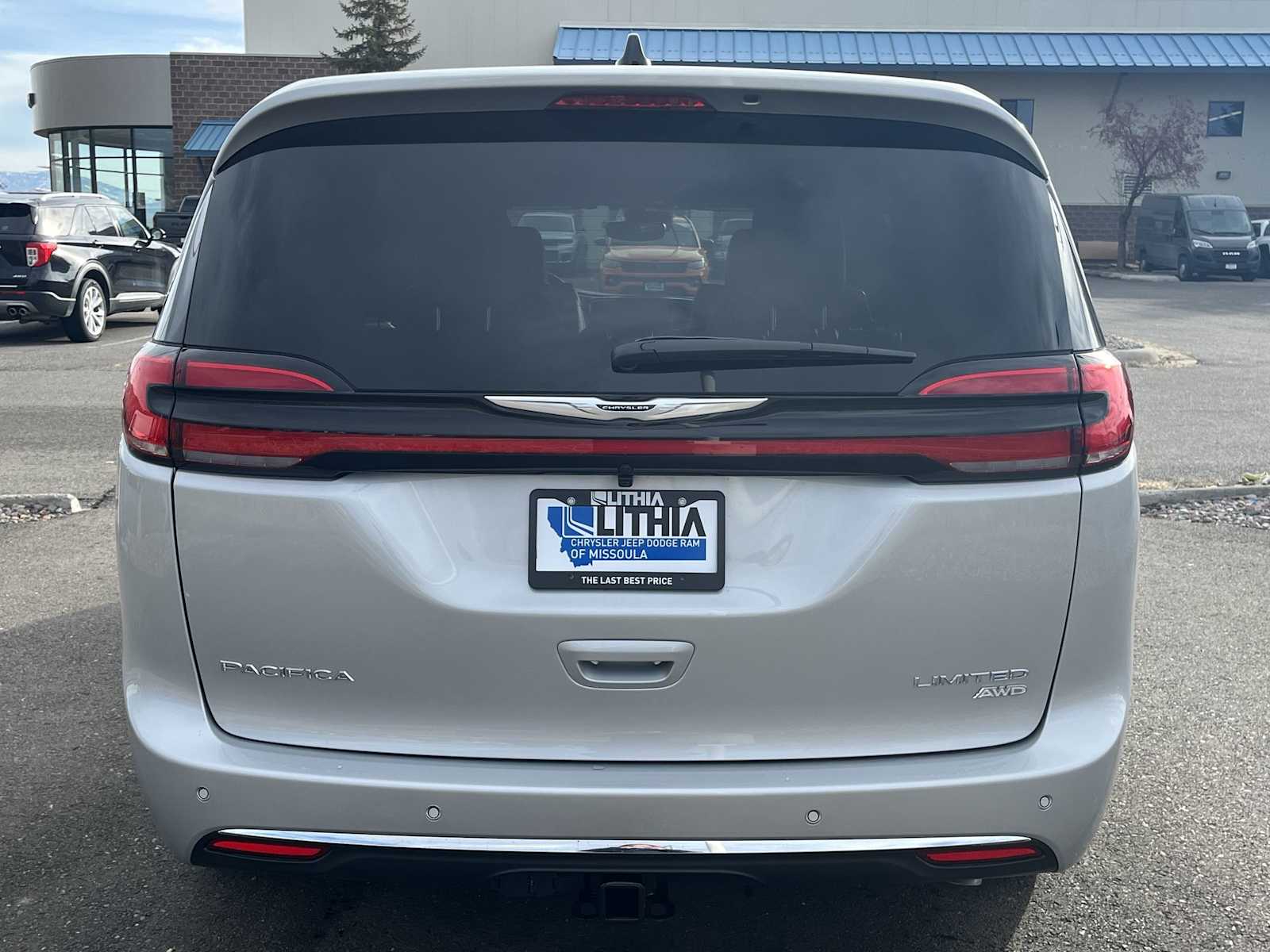 Thumbnail: 2026 Chrysler Pacifica - 5