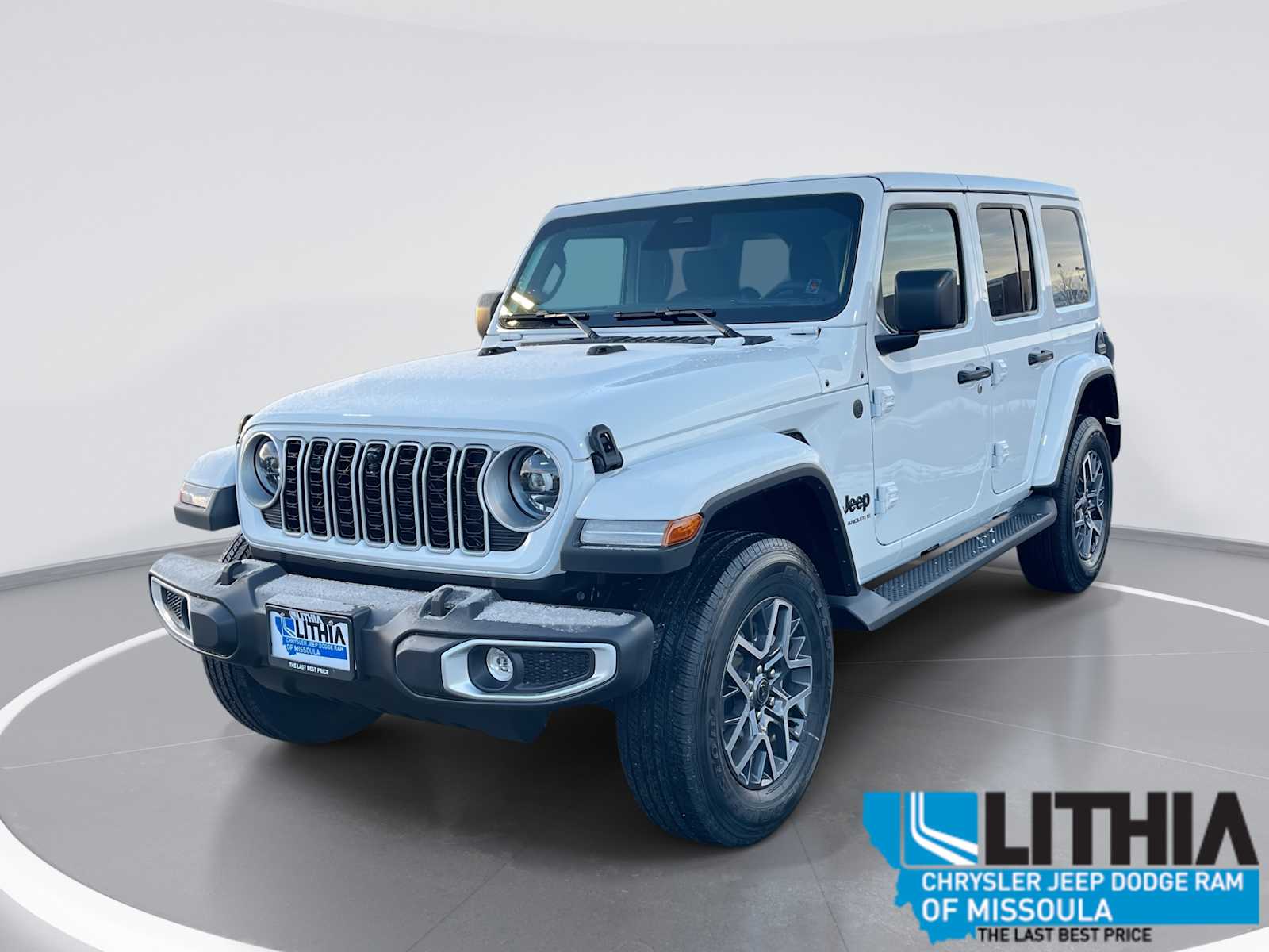 2026 Jeep Wrangler 4-Door Sahara's photo