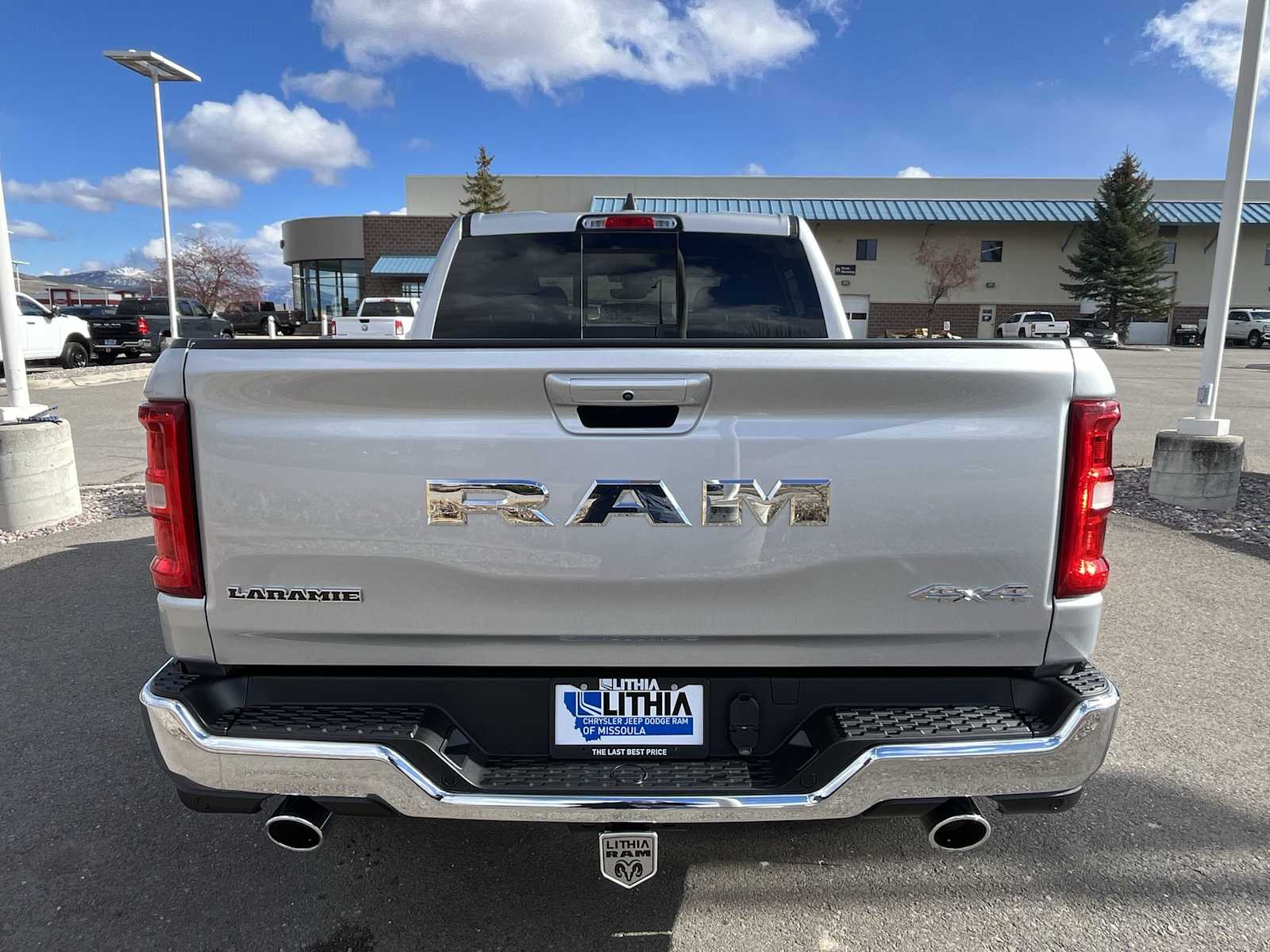 Thumbnail: 2026 RAM 1500 - 5
