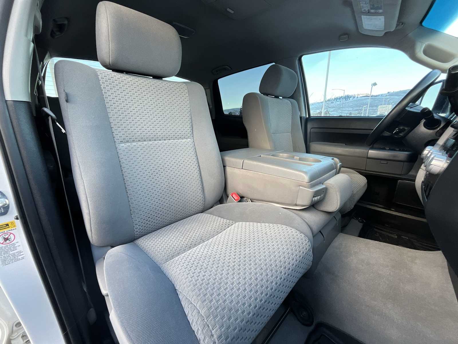 Thumbnail: 2011 Toyota Tundra - 14