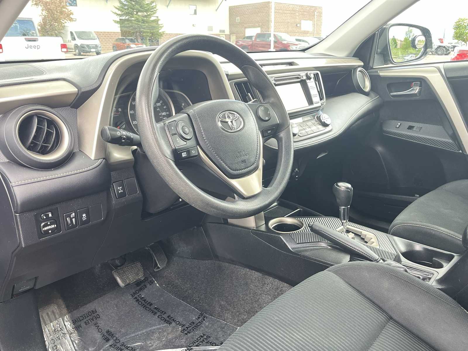 Thumbnail: 2015 Toyota RAV4 - 2