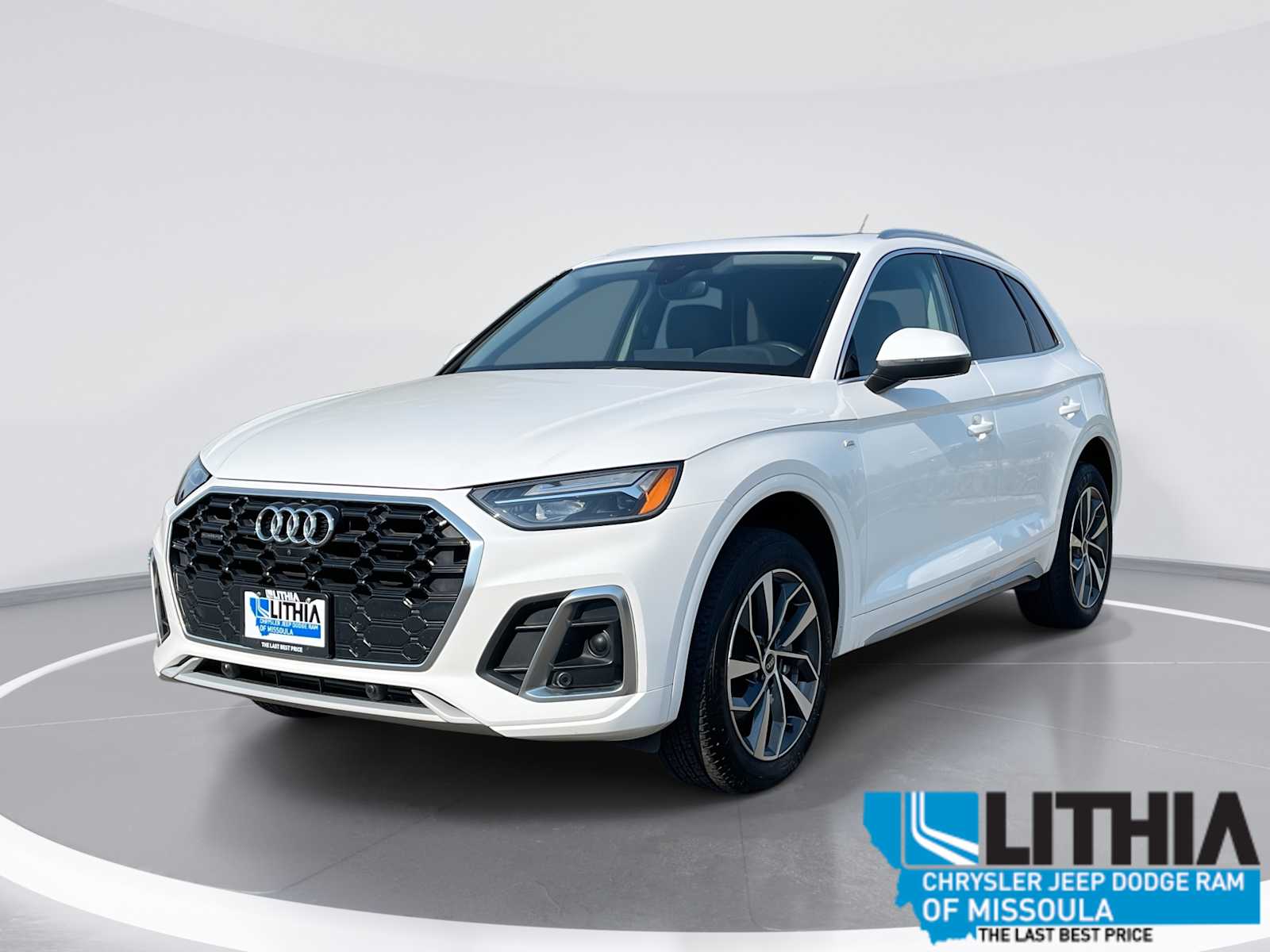 Thumbnail: 2023 Audi Q5 - 1