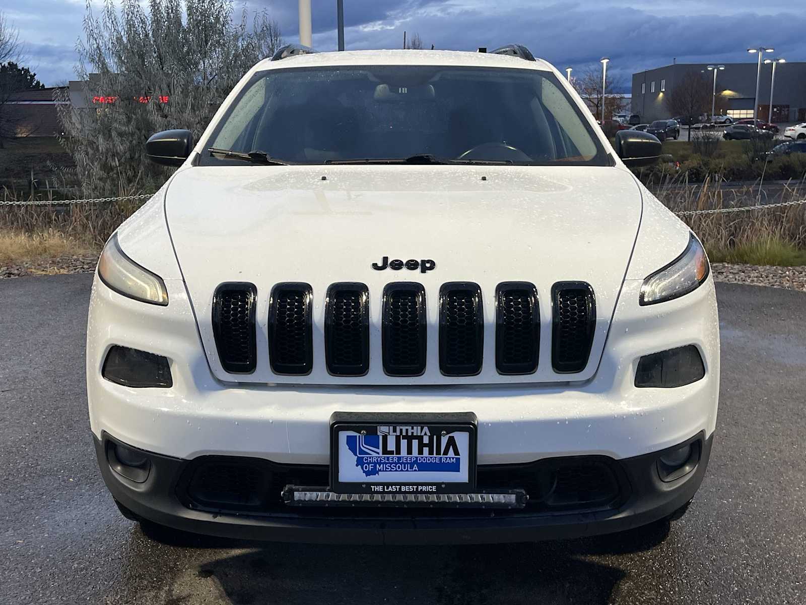 Thumbnail: 2017 Jeep Cherokee - 6