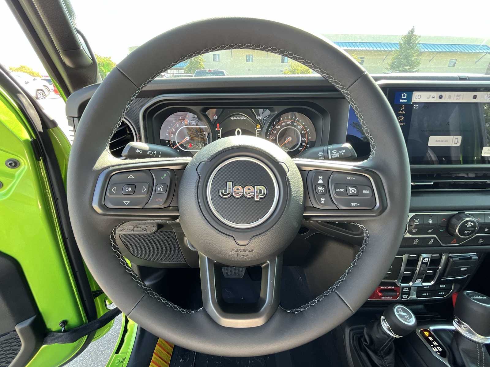 Thumbnail: 2025 Jeep Gladiator - 15